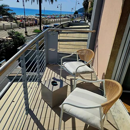Albium Hotel