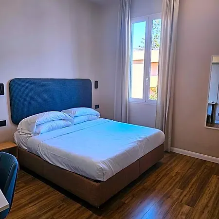 Albium Hotel 3*