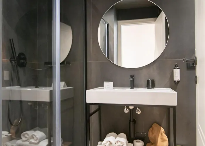 Hotell Albium 3*
