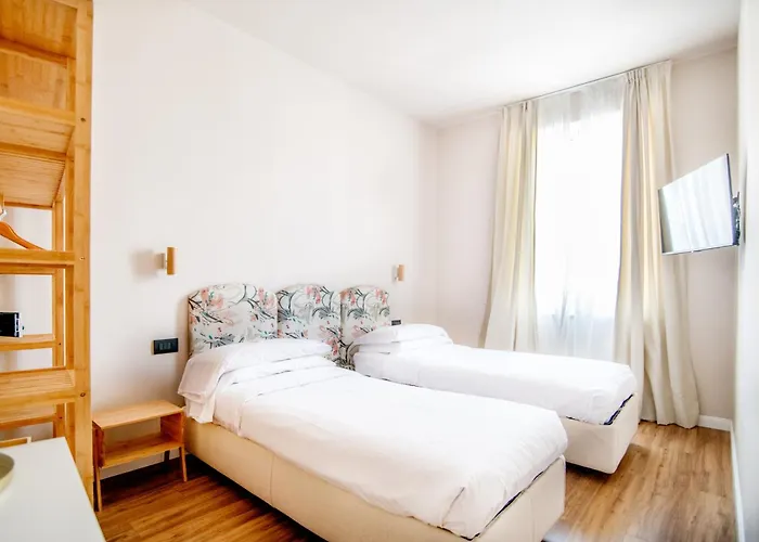 Albium Hotell 3*